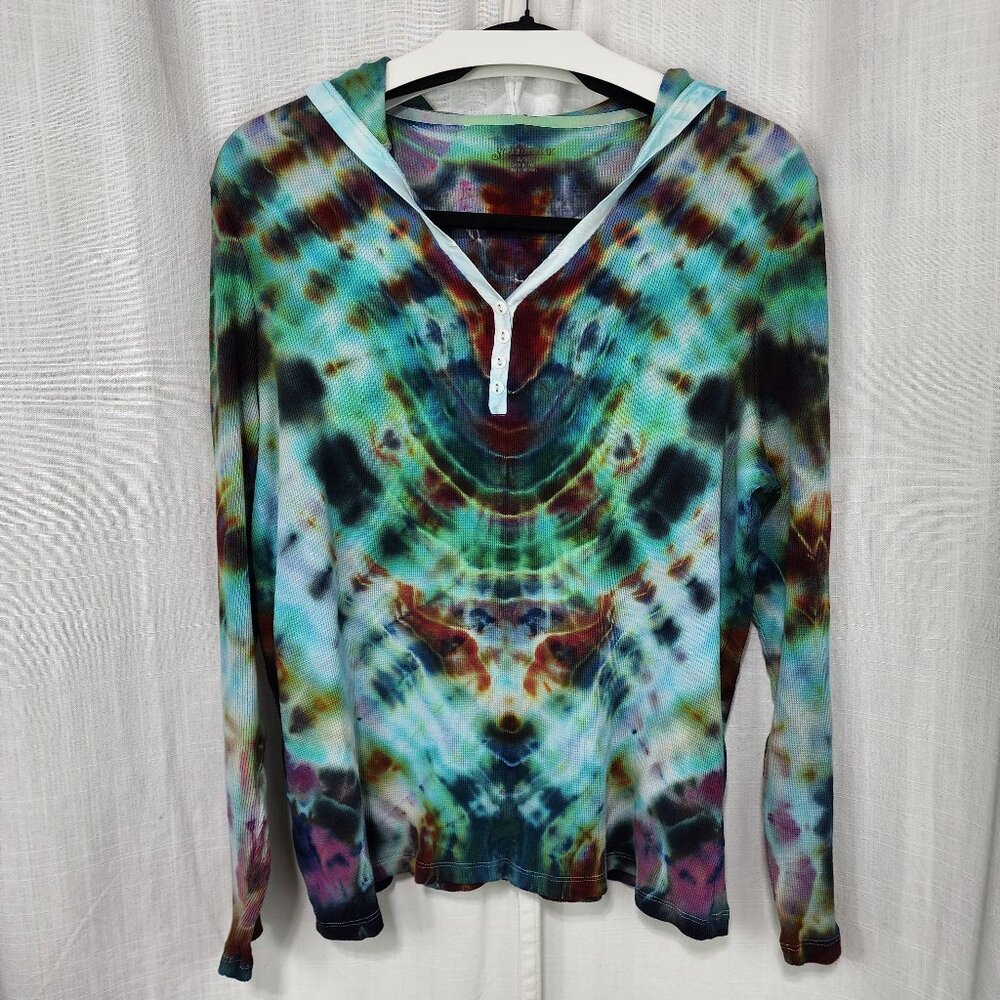 Aqua Nebula Dreamer: Tie-Dye Vortex Hoodie size XL